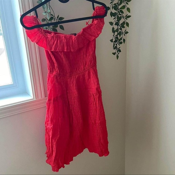 UO Aubrey Off-The-Shoulder Mini Dress
Size: XS - Picture 5 of 6